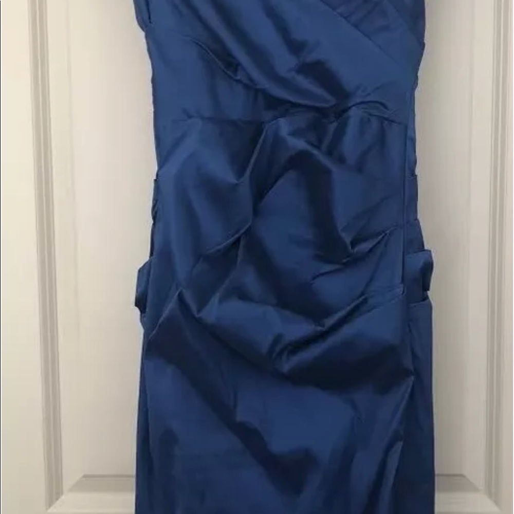 Talbot Runhof Roya High-Neck Cap-Sleeve - Picture 5 of 5